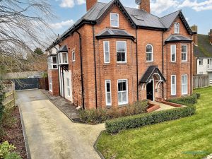 High Street, Henley-In-Arden